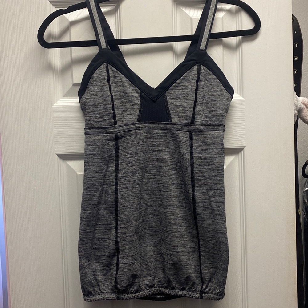 Lululemon tank top